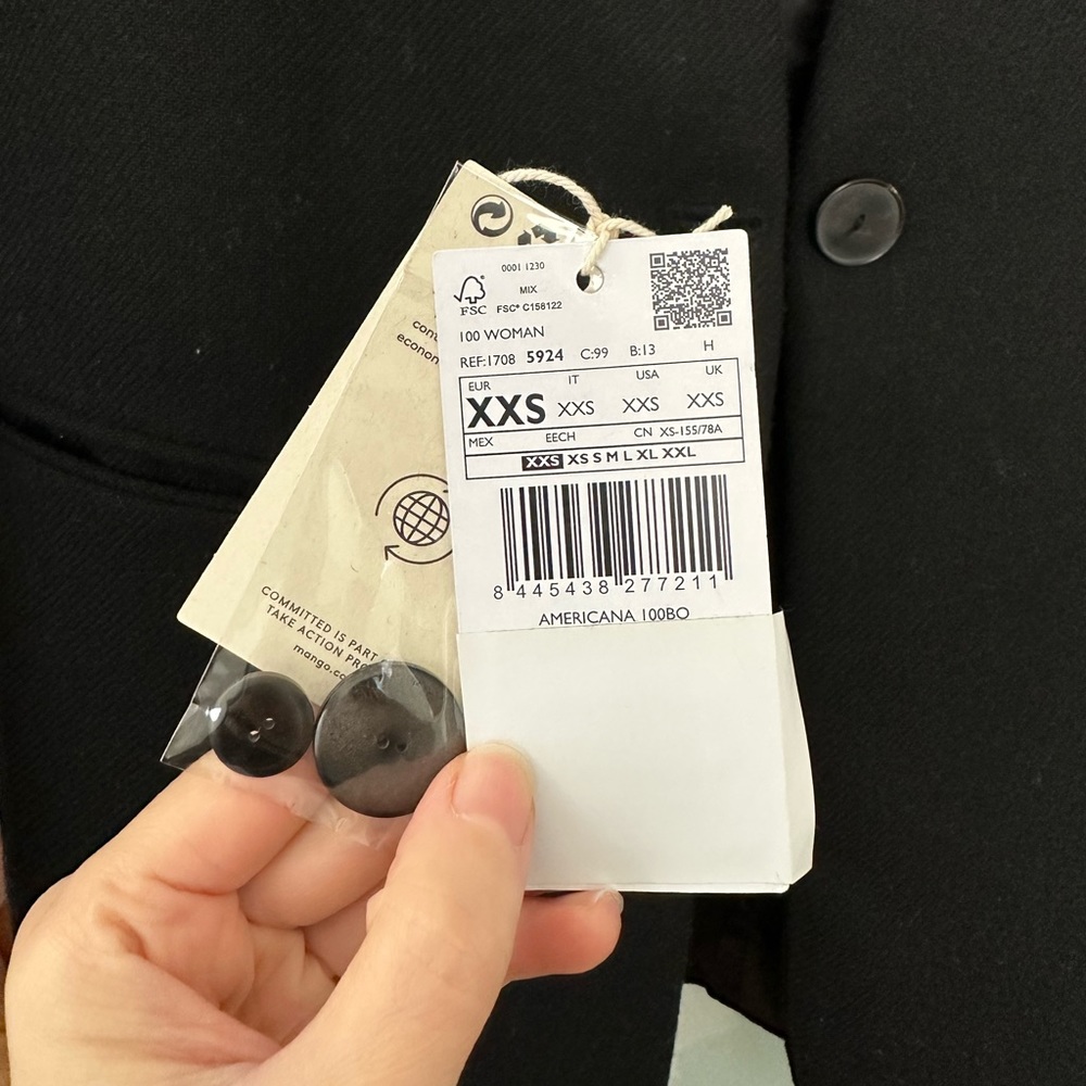 Structured Blazer Without Lapels - image 3